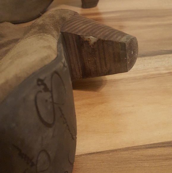 Jessica Simpson Fringe Suede Booties size 8.5 - Picture 4 of 7